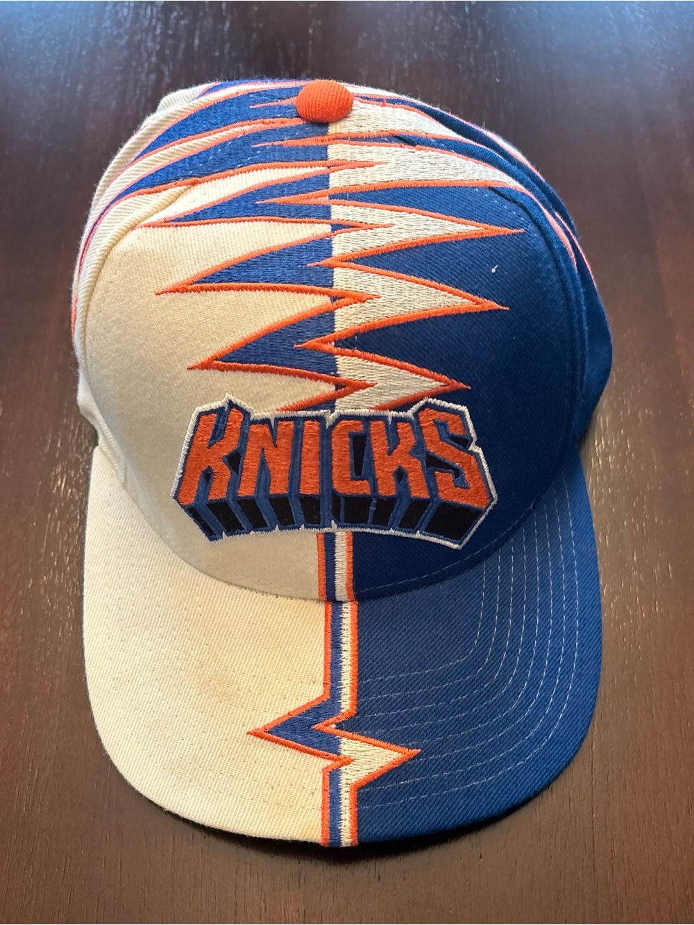 Vintage 90s Starter New York Knicks Sharktooth Strapback Hat NBA  Authentics